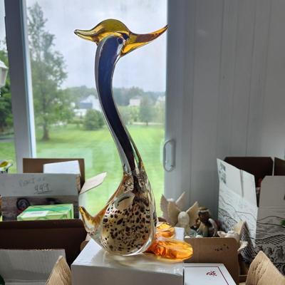 Mixed Lot of Art Glass, paperweights, Parrots, Birds, Frog,