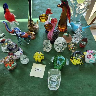 Mixed Lot of Art Glass, paperweights, Parrots, Birds, Frog,