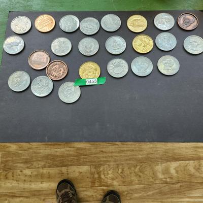 Collection 24 US Metal Oversize Jumbo Novelty Coins 3" Dia Very Detailed