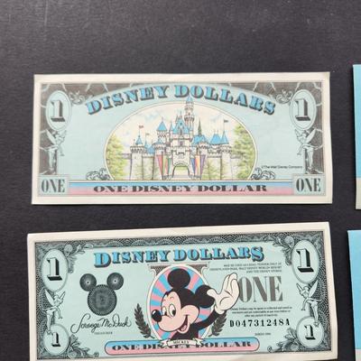 2 Vintage Minty Disney Dollar $1 Dollar Bills Mickey Mouse Series 1990