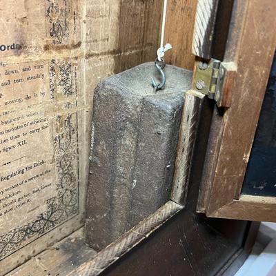 Seth Thomas Eight Day Weight Clock with Key (LR-RG)