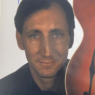 Pete Townshend signed photo