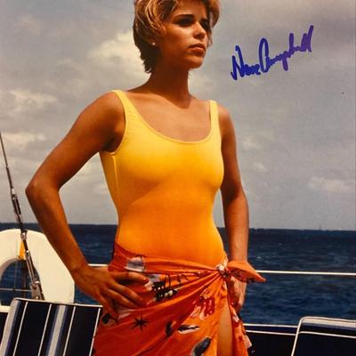 Screams Neve Campbell signed photo