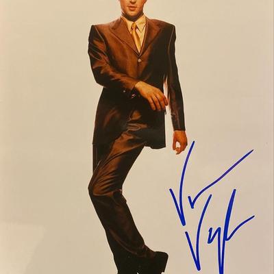 Vince Vaughn signed photo