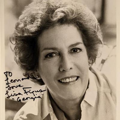 Lisa Figus  signed photo