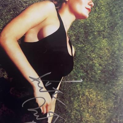 Actress Kirsten Dunst signed photo