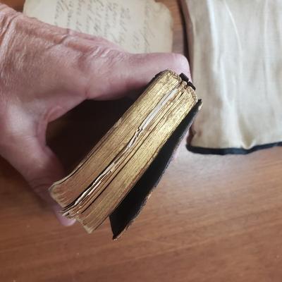 Religion and Antique Bibles from 1800s (DR-KD)