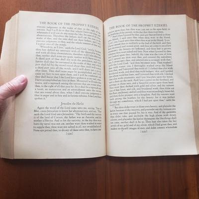 Religion and Antique Bibles from 1800s (DR-KD)