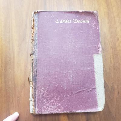 Religion and Antique Bibles from 1800s (DR-KD)