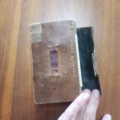 Religion and Antique Bibles from 1800s (DR-KD)