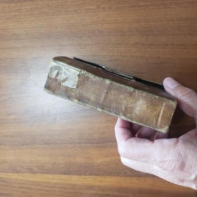Religion and Antique Bibles from 1800s (DR-KD)