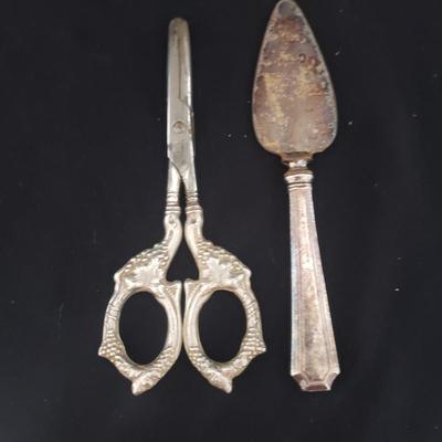 Variety of Ornate Sterling Silver Serving Ware (LR-KD)