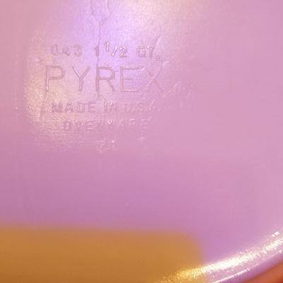 Vintage Pyrex and Corelle bakeware