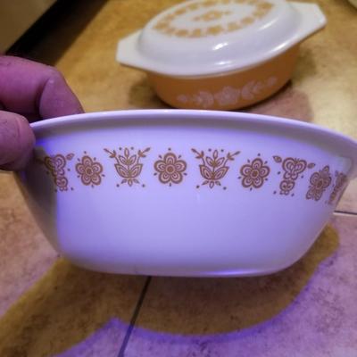 Vintage Pyrex and Corelle bakeware