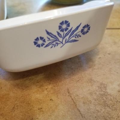 Vintage Corning ware and pyrex baking dishes