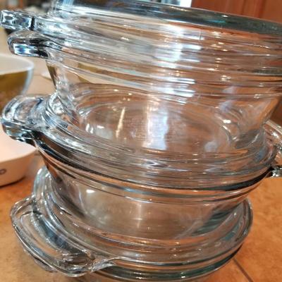Vintage Corning ware and pyrex baking dishes