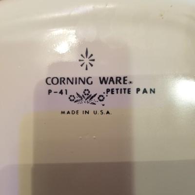 Vintage Corning ware and pyrex baking dishes