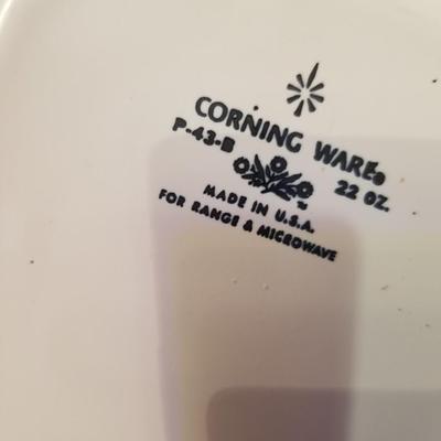 Vintage Corning ware and pyrex baking dishes