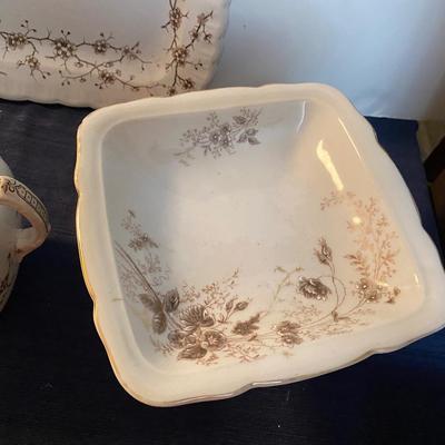 Emery Thorn Dinnerware