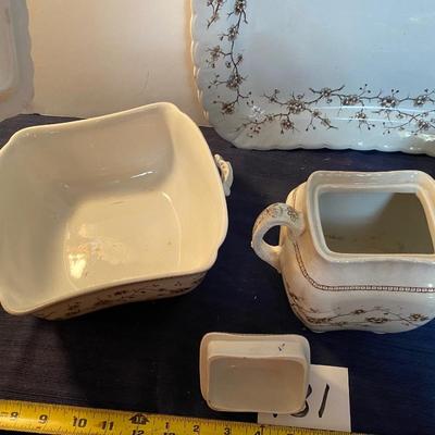 Emery Thorn Dinnerware