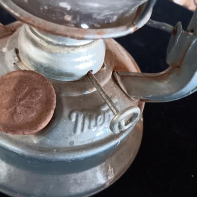 VINTAGE MEVA 864 & MOON LIGHT OIL LANTERNS