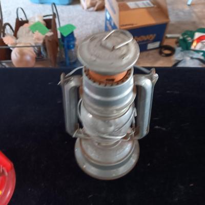 VINTAGE MEVA 864 & MOON LIGHT OIL LANTERNS