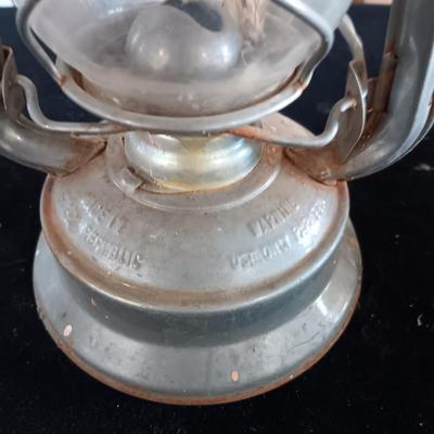 VINTAGE MEVA 864 & MOON LIGHT OIL LANTERNS