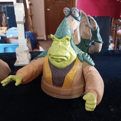 STAR WARS CHARACTER CUPS FROM KFC (SEE DESCRIPTION AND ALL PICS)