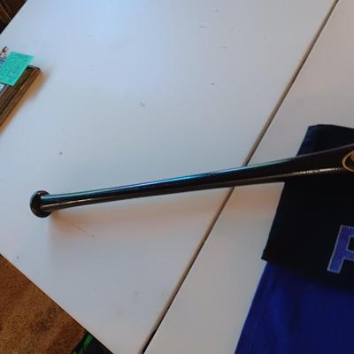 COLORADO ROCKIES SEASON TICKET HOLDER BAT AND MANY GO ROCKIES TOWELS