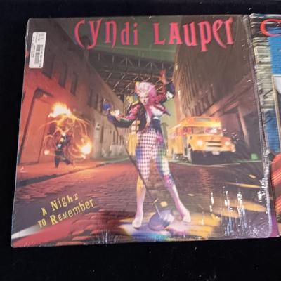 2 CYNDI LAUPER VINYL RECORDS IN GREAT SHAPE