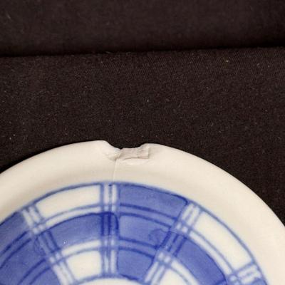IDG Blue and White Plaid Dishware (DR-DZ)