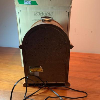 Thomas Old Time Look Fully Functioning Radio