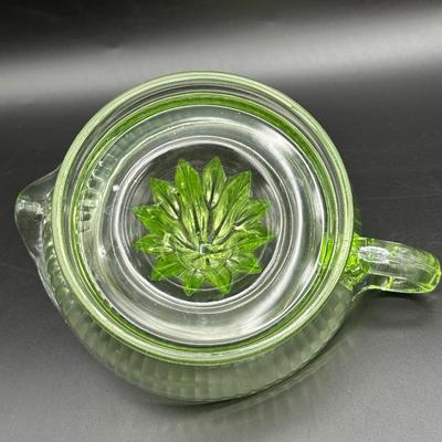 Vintage URANIUM Vaseline Glass Citrus Reamer Juicer (See Details)
