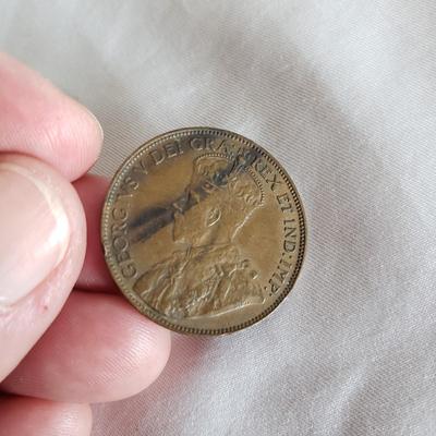 Interesting Antique Coins and Pins (DR-KD )