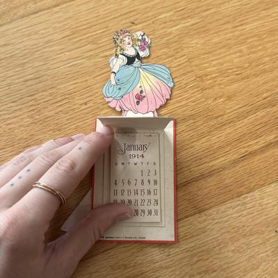 Vintage Photo Albums, Greeting Cards, and Other Precious Papers (DR-DZ)