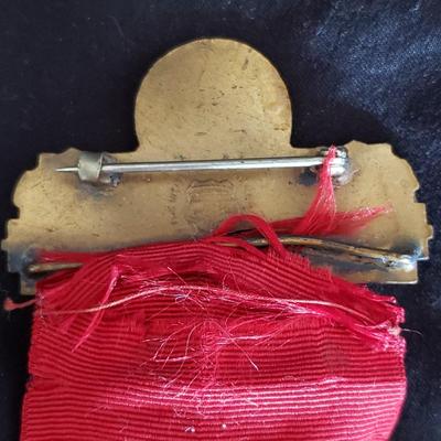 Antique Press Pins (DR-KD)