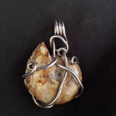 Stone, Nautilus Pendants and Mother of Pearl Belt Buckles (DR-KD)