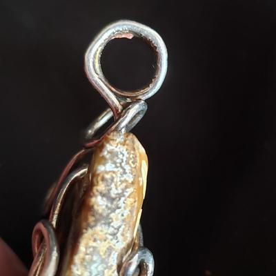 Stone, Nautilus Pendants and Mother of Pearl Belt Buckles (DR-KD)