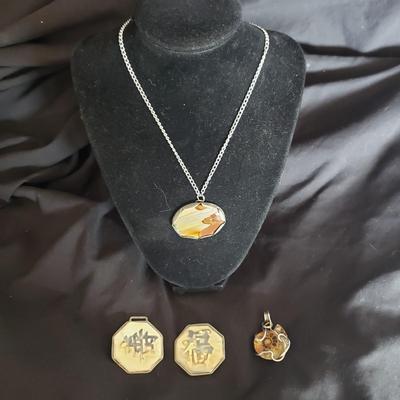 Stone, Nautilus Pendants and Mother of Pearl Belt Buckles (DR-KD)