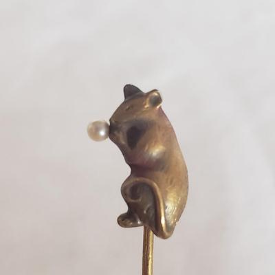 14K Gold/Diamond Cloak Pins (DR-KD)