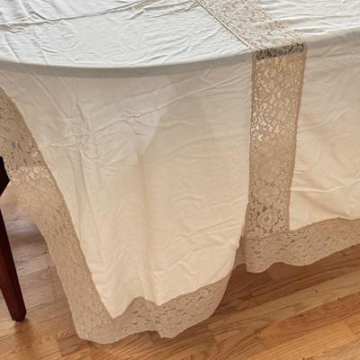 Ivory Doilies, Tablecloth, and Table Runner (DR-DZ)