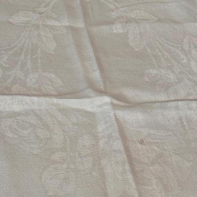 Ivory Doilies, Tablecloth, and Table Runner (DR-DZ)