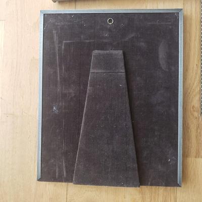 Unique Vintage Frames and More (LR-KD)