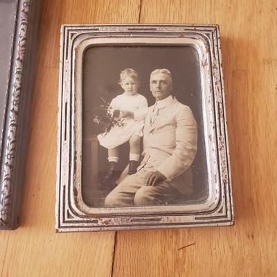 Unique Vintage Frames and More (LR-KD)
