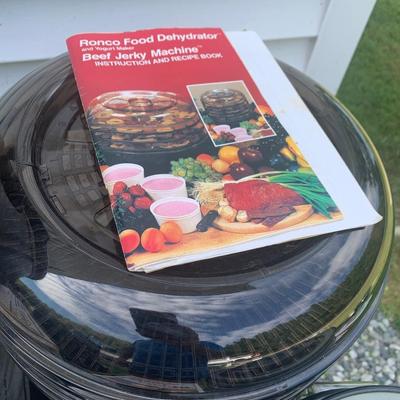 Kitchen Small Appliances Lot Crockpot Cuisinart Meat Mincer Ice Cream Maker