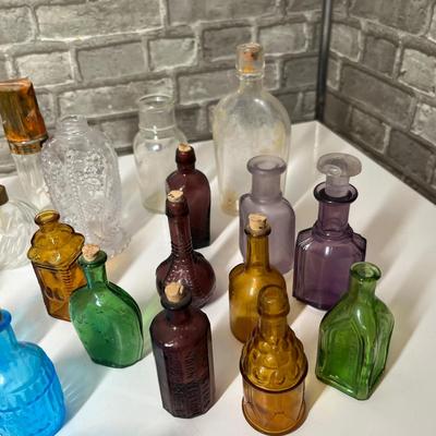 Lot 273 Box of Perfume bottles