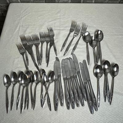 Lot 276 Stainless flatware