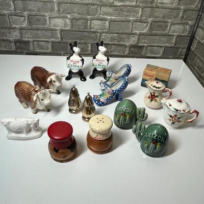 Lot 286 Shaker Collection