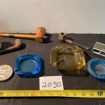 Vintage Smoking Lot