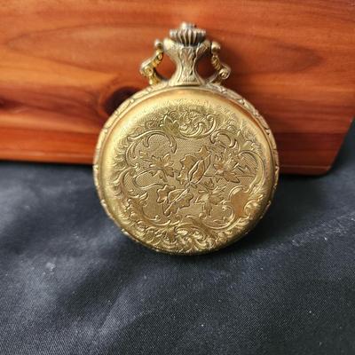 North Star 17 Jewels Pocket Watch works ,missing bezel & crystal